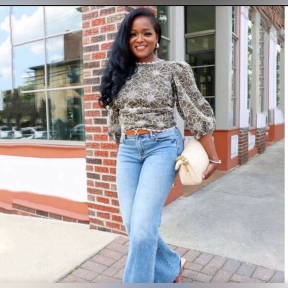 Express olive green embroidered eyelet open back bubble sleeve blouse sz Large - Picture 3 of 10